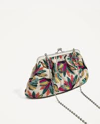 Image 5 De Sac A Bandouliere Avec Fermoir Porte Monnaie Et Verroteries De Zara Beaded Crossbody Bag Beaded Bags Embroidered Bag