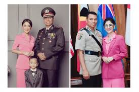 Bhayangkari merupakan organisasi istri anggota polri yang lahir atas gagasan ny. 9 Pesona Uut Permatasari Pakai Baju Bhayangkari