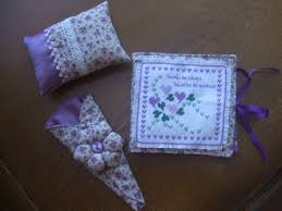 Ensemble D Un Pique Aiguille D Un Pique Epingle Et Porte Ciseau Ciseaux Pique Aiguille