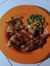 Pertama tama, pastikanlah untuk memotong daging ayam bagian dada yang telah anda siapkan. O Xrhsths Arafah Natsir Affandi Sto Twitter Steak Ayamnya Ayam Fillet Dada Ayam Kentang Ala Ala Mix Vegetable Tepung Bumbu Brown Sauce Saus Tiram Bawang Bombai Bawang Putih Sauce Tomat Kecap Manis