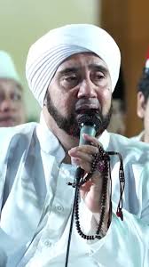 Surabaya Bersholawat Alangkah indahnya hidup ini Habib syech