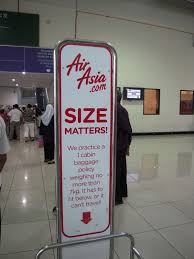 Perbedaan utama antara air asia dan air asia. Hari Ke 1 Surabaya Bangkok Jejak Kaki