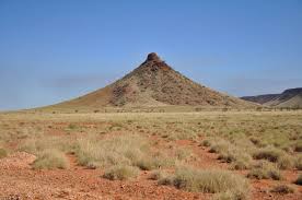 To the contrary evidence of it being built much earlier are far easier to substantiate.) sent his sons to australia, perhaps to mine for gold. Pyramid Hill The Pilbara Pyramids Australia Monument Valley