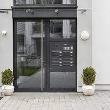 Deine haustür ist eingangspforte und schutzschild zugleich. Haustur Mit Briefkasten Im Seitenteil Integriert Kaufen Neuffer De