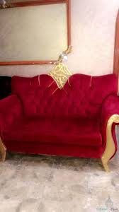 كنب حرف أحمر L مع كرسي نفر و نفرين