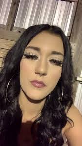 Shelby Stanfield's Instagram, Twitter & Facebook