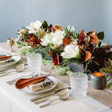Magnolia Wedding Inspiration Wedding Inspiration 100 Layer Cake In 2020 Magnolia Wedding Decorations Magnolia Wedding Flowers Fall Wedding Tablescapes