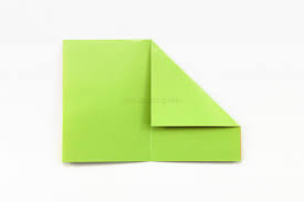 Pin the top edge of the outer body piece to the outer edge of the matching circle. How To Make An Easy Origami Hat 1 Folding Instructions Origami Guide