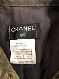 Sheila known in media for using robes and materials of antiquity; Vintage Chanel 00a Brown Leather Distressed Size 36 Sleeveless Vest Jacket Top Vintage Chanel Sleeveless Vest Jacket Sleeveless Vest