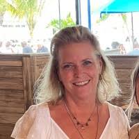 60+ "Kristen Gates" profiles