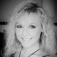 Kimberly Wilczewski's Instagram, Twitter & Facebook