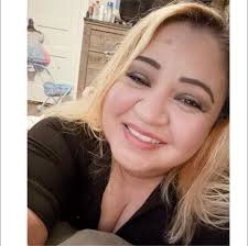 Is anyone available for a small room and bathroom clean in Bowling Green?