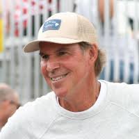 Imiloa's annual wayfinding event goes virtual this year with live panel of  five Hōkūle'a alum, Oct. 23