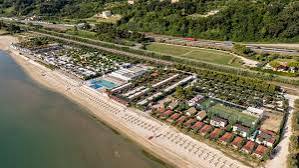 Camping Village Fermo a Marina Palmense | Girasole Eco Family Village