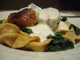 Mornay Sauce French Mornay Itself A Variant Of Bechamel Sauce Traditionally Mixed With Half Gruyere And Half Parmesa Mornay Sauce French Sauces Bechamel Sauce