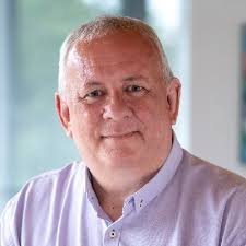 Aaron Finos (@AaronFinos)