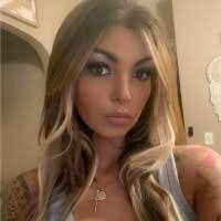 Amber Snover's Instagram, Twitter & Facebook