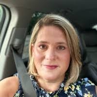 Leslie Bodkin's Instagram, Twitter & Facebook