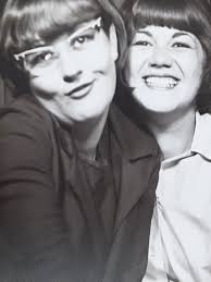 Found this photo today. I can recognise a few. Regina, Lizzy, Pam, Kiki?,  me, Debbi? The other girls, I'm not sure. Great times!!