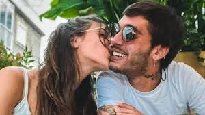 PAREJA VÍCTOR ELÍAS LOS SERRANO