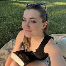 hailey case ☻ (@hhaileycase) • Instagram photos and videos