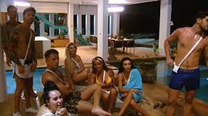 = cast member arrives on the beach. Ex On The Beach Double Dutch Season 5 Episode 1
