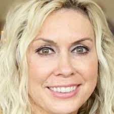 Carla Longmire's Instagram, Twitter & Facebook