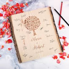 Natürlich braucht man nicht ins ausland zu fahren, wenn man die hochzeit mal anders gestalten möchte. Gastebuch Fur Hochzeit Holzscheibe Gravur