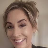 Jennifer Kiefer's Instagram, Twitter & Facebook