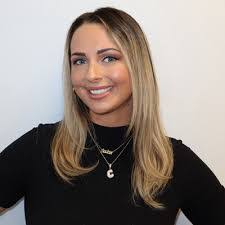 Kaitlyn Hirsch's Instagram, Twitter & Facebook