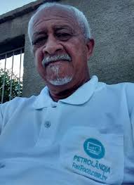 Petrolândia em Foco: Respirando Poesias: Por Tony Xavier, o poeta do povo