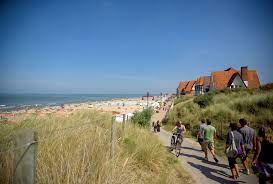 Der ort de haan ist gerade bei deutschen urlaubern sehr beliebt und die hier stehenden hotels sind schon zum teil über 100 jahre alt, aber sehr gepflegt und sauber. De Haan Wenduine Die Belgische Kuste