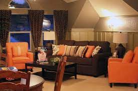 Burnt Orange And Brown Living Room Decor Salon Rojo Sala De Estar Marron Salon Naranja