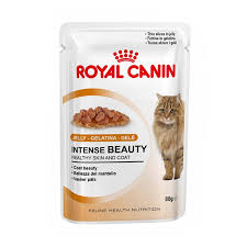 Makanan kucing banyak dijual berupa kalengan ataupun kiloan. Jual Royal Canin Intense Beauty Makanan Kucing 85 G Online Mei 2021 Blibli