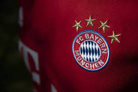 Manchester united are reportedly offering the player a significant pay rise — amounting to around 12m euros a year (net) if the report is to be believed. Kngqmwsco5yrwm