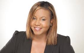 Simone Gardner's Instagram, Twitter & Facebook