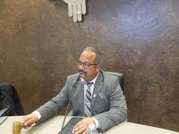 New Carlsbad mayor takes reigns of city council