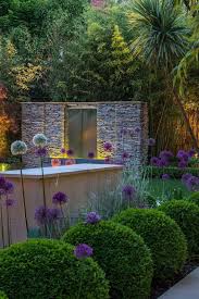 20 Best Bee Friendly Garden Designs For More Productive Gardens Modern Garden Landscape Design Beautiful Gardens