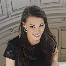 Amy Rister's Instagram, Twitter & Facebook