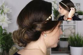 Dies ist eine alphabetisch sortierte, unvollständige liste von frisuren, ausgenommen gesichtsfrisuren. Festliche Haarband Frisur Toujoursstyle Com