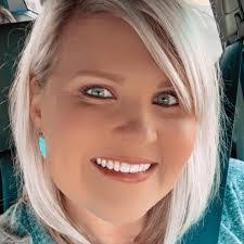 Kimberly Carrigan's Instagram, Twitter & Facebook