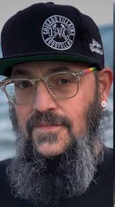 Whenever I got near finishing this project, I ended up in tears &  overwhelmed. I met @chitownblackbeard when I did my very first polar plunge  with @bvccharities. The amount of laughs, jokes, talks, ...