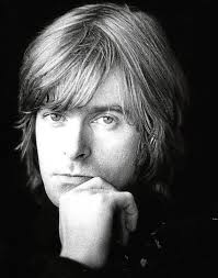 I Shot Frank Zappa: My Life In Photography Hardcover”** ## by Robert  Davidson and John Elliott 8 luglio 2022 Il fotografo **Robert Davidson** è  diventato famoso con la sua iconica fotografia