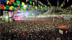 From hot air balloon launches to bonfire jumping, this festival takes a love for warm weather to the next level. To Com Saudade De Tu Meu Desejo Forrozeiros Lamentam A Falta Do Sao Joao 2020 De Caruaru E Esperam Pela Festa Em 2021 Sao Joao 2020 G1