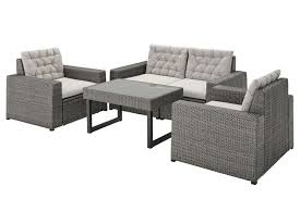 Cuscini per sedute e morbidi cuscini da esterno per trasformare un divano da. Divani Da Esterno I Modelli Piu Resistenti Ed Eleganti Per L Outdoor Design Mag