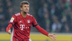 Muller plays as a midfielder or forward. Puzzled And Angry Thomas Muller Hits Out At Joachim Low Over Germany Omission Ht Media
