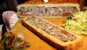 Pate En Croute Au Veau Rose Des Pyrenees Foie Gras Canard Et Figues Par Albert Boronat I Miro Et Melina Allair Recette Pate En Croute Alimentation Cuisson Des Aliments