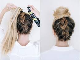 Den Hochaufgeturmten Haarknoten Mit Zopf Mit Haarspray Fixieren Geflochtene Frisuren Flechtfrisuren Dutt Flechtfrisuren