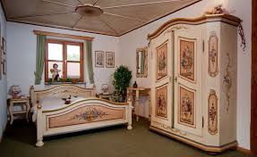 Landhausmöbel schlafzimmer weiß es auch werden include a bild von eine art das könnte sein gesehen in die galerie von landhausmöbel schlafzimmer weiß. Schlafzimmer Grobner Landhausmobel