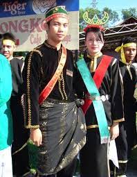Bincangkan penentangan masyarakat sabah terhadap syarikat borneo utara british dan sarawak terhadap pemerintahan brooke. Bisaya Borneo Wikipedia